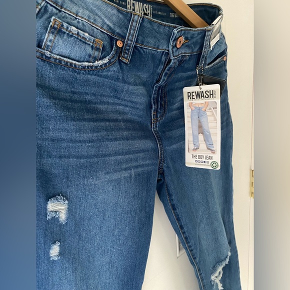 NWT! Ripped jeans - Picture 1 of 4